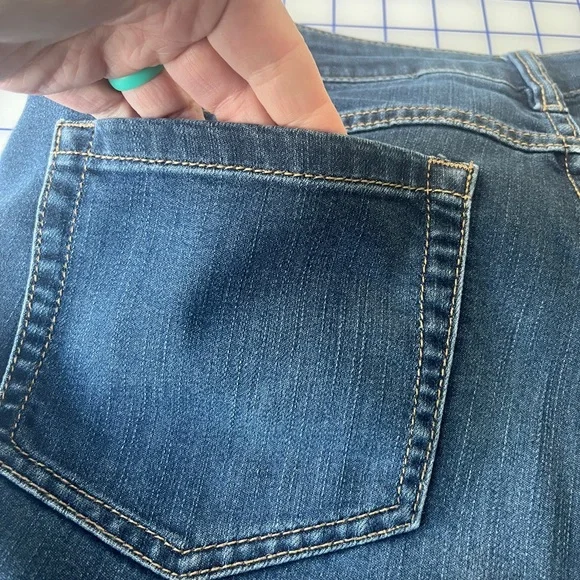 CAbi Women's Bootcut Leg Blue Jeans - Picture 8 of 16